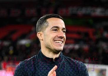 阿斯报:巴斯克斯将因伤缺席两周左右 阿斯报:巴斯克斯将因伤缺席两周左右